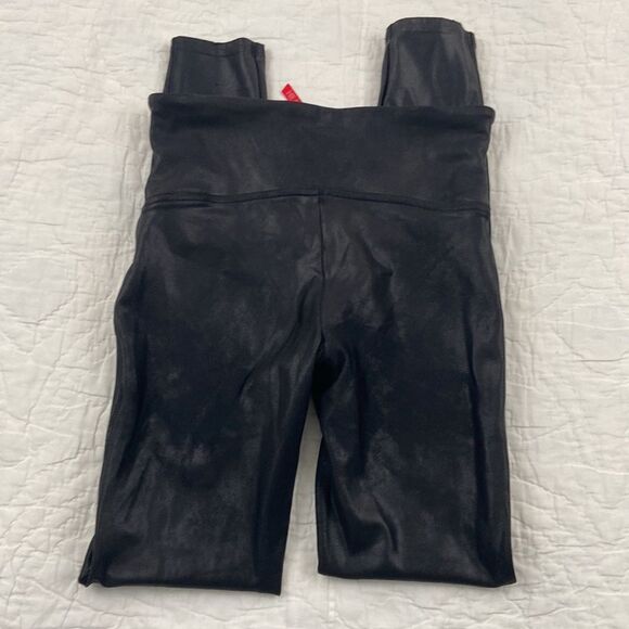 Spanx Faux Leather Leggings size Medium - Picture 4 of 9